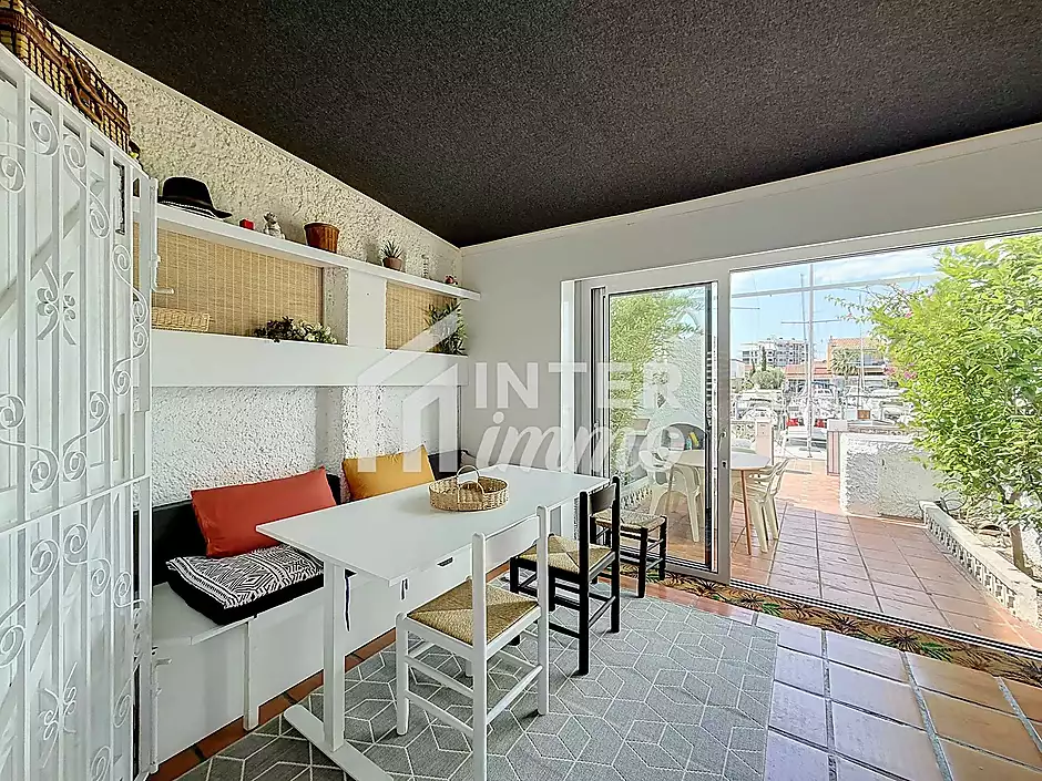 Casa amb amarratge privat en resid&egrave;ncia amb piscina a Santa Margarita, Roses - foto 12 de 30