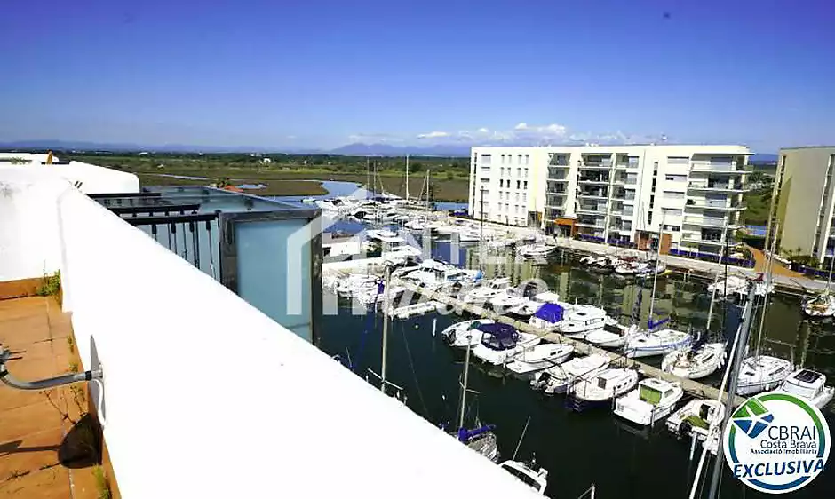 One-bedroom penthouse apartment with a cellar and a private parking space for sale in Roses - photo 15 of 15