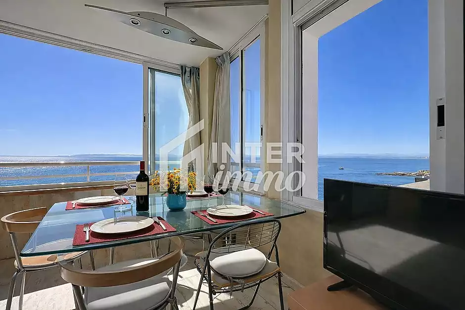For sale apartment with total sea view in the Far district of Roses - photo 3 of 26
