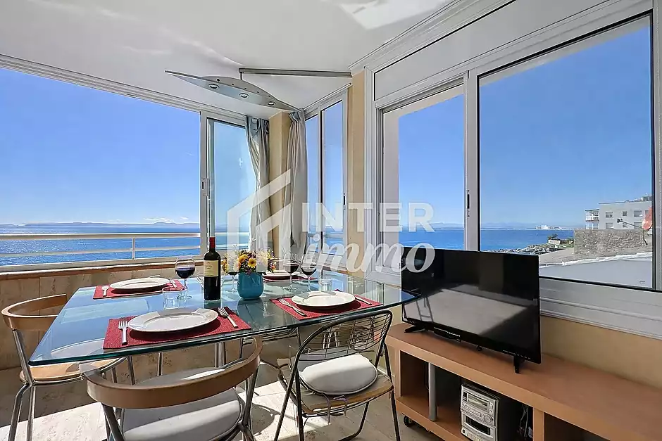 For sale apartment with total sea view in the Far district of Roses - photo 4 of 26