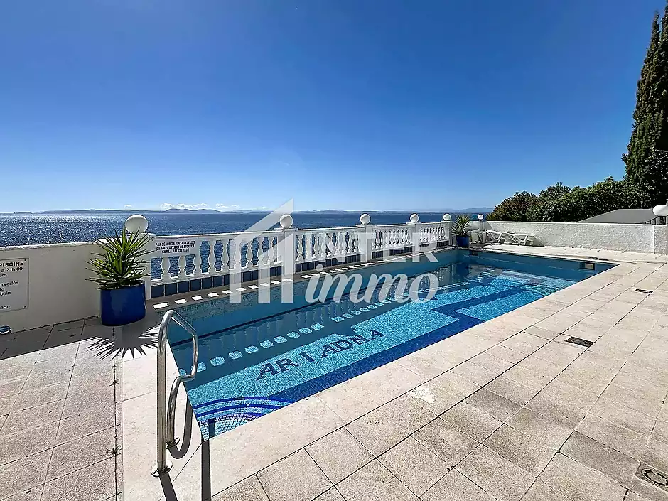 For sale apartment with total sea view in the Far district of Roses - photo 21 of 26