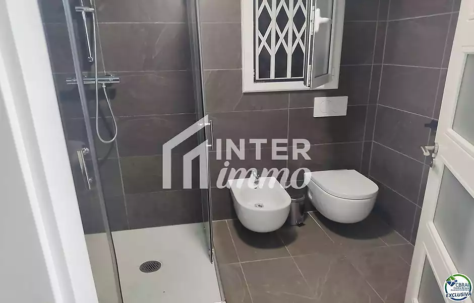 Beautiful house with a pool and a guest apartment. - photo 12 of 22