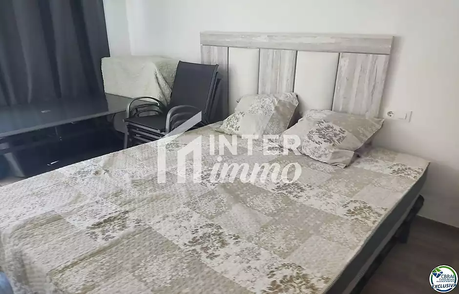 Beautiful house with a pool and a guest apartment. - photo 15 of 22
