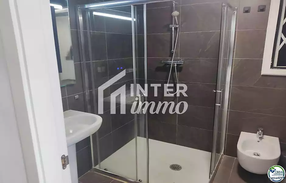 Beautiful house with a pool and a guest apartment. - photo 22 of 22