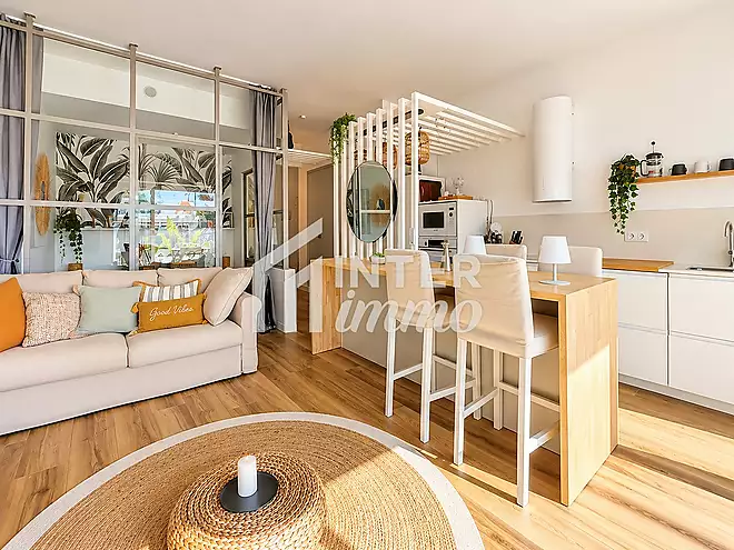 Magn&iacute;fico Apartamento con Vistas al Canal y Licencia Tur&iacute;stica
