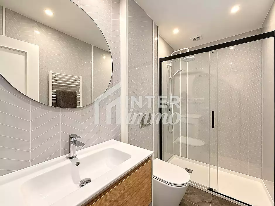 En venda: Magn&iacute;fic Apartament amb Vistes al Canal i Llic&egrave;ncia Tur&iacute;stica - foto 12 de 28