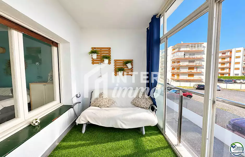 Estudio con terraza acristalada en Santa Margarita, a pocos minutos de la playa - foto 2 de 14