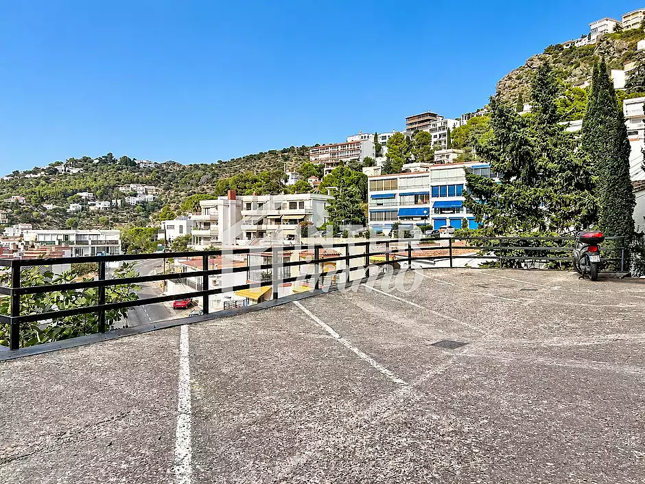 Appartement dernier étage avec vue panoramique sur la baie de Roses - photo 17 sur 23