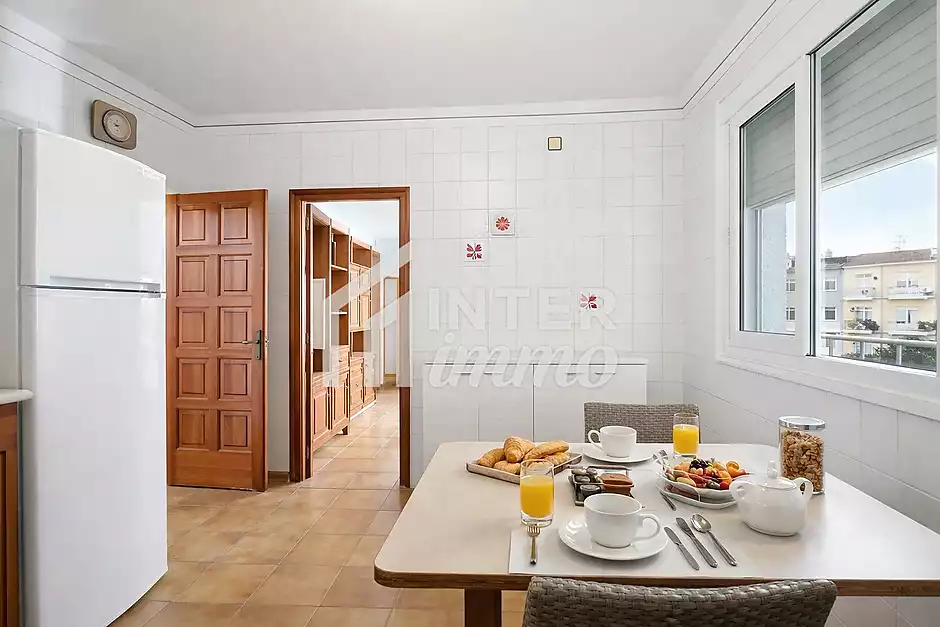 Sus vacaciones en Roses: 4 habitaciones, terraza y vistas al mar - foto 3 de 26