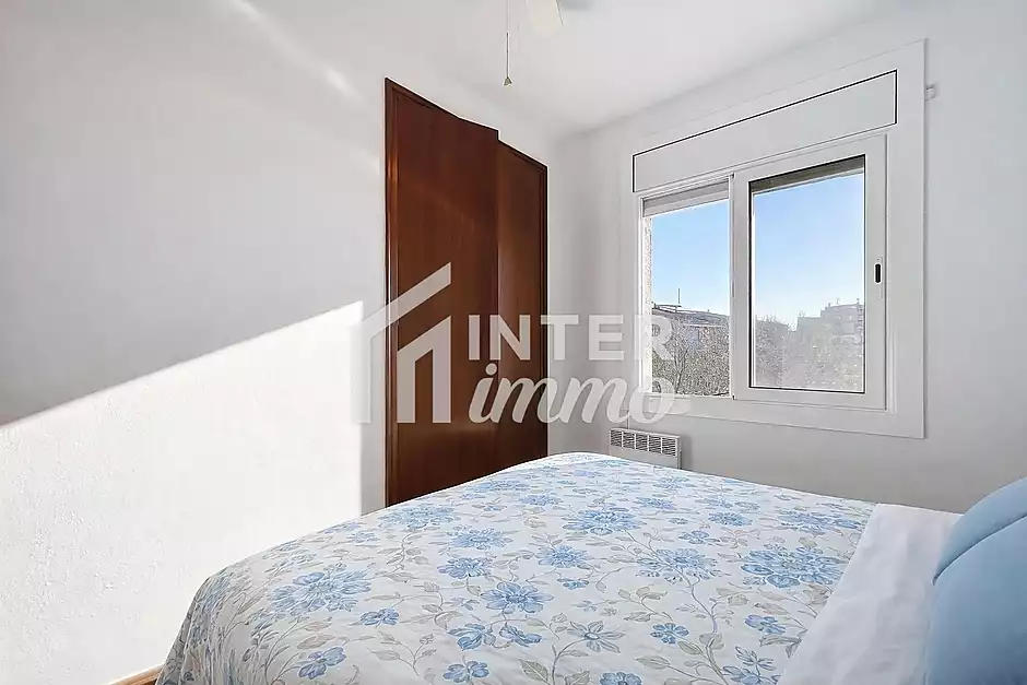 Sus vacaciones en Roses: 4 habitaciones, terraza y vistas al mar - foto 13 de 26