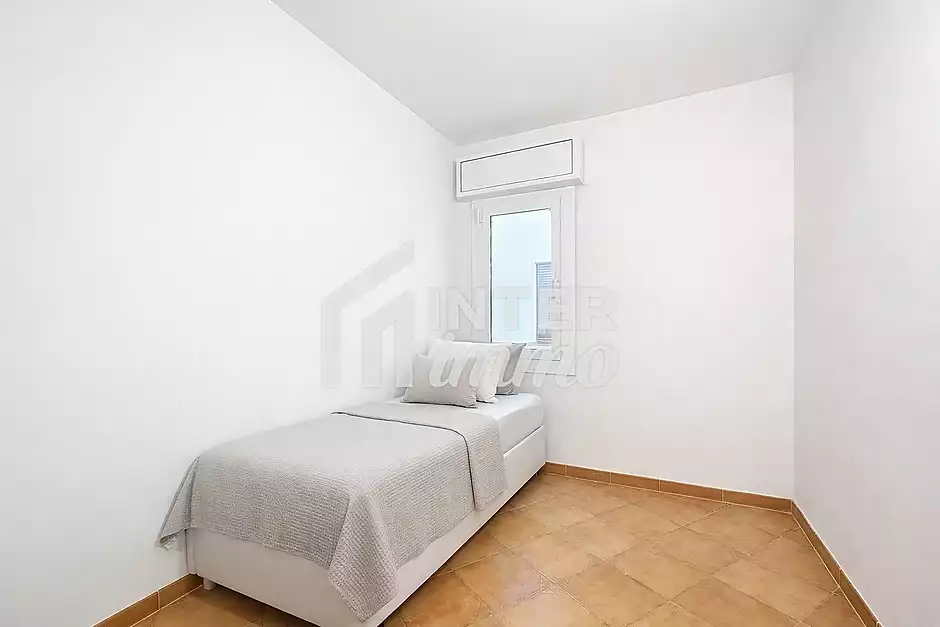 Sus vacaciones en Roses: 4 habitaciones, terraza y vistas al mar - foto 15 de 26