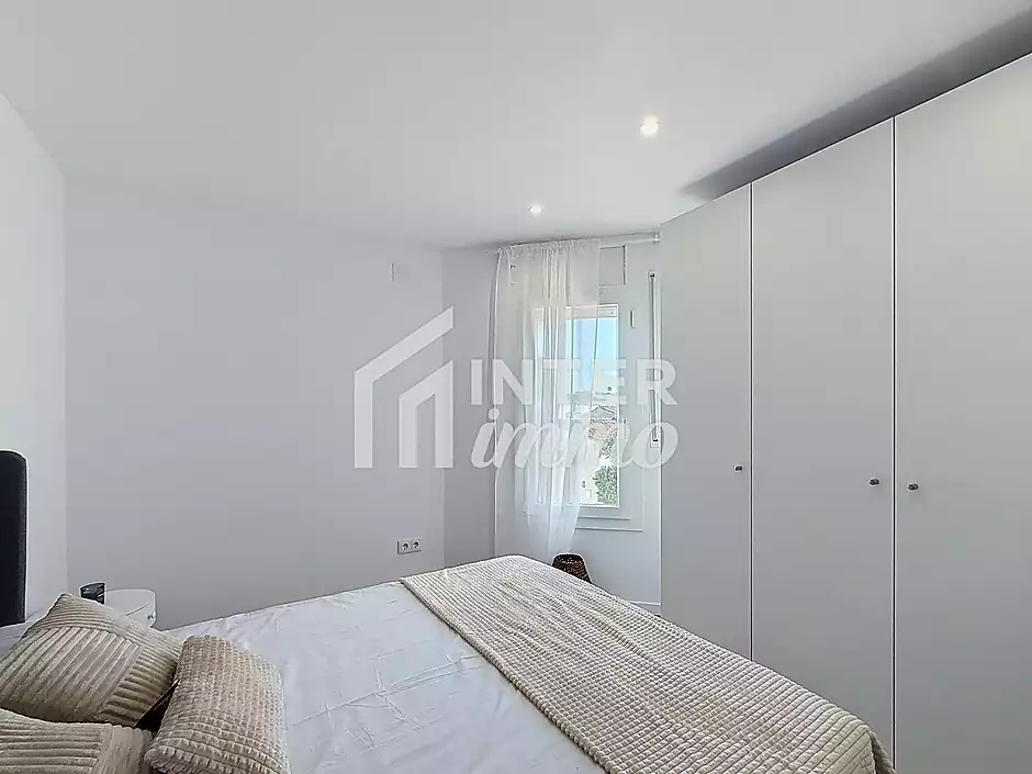 À vendre appartement de 2 chambres entièrement rénové - foto 18 de 24