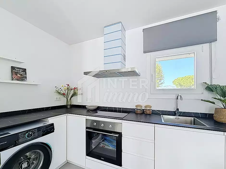 À vendre appartement de 2 chambres entièrement rénové - foto 21 de 24