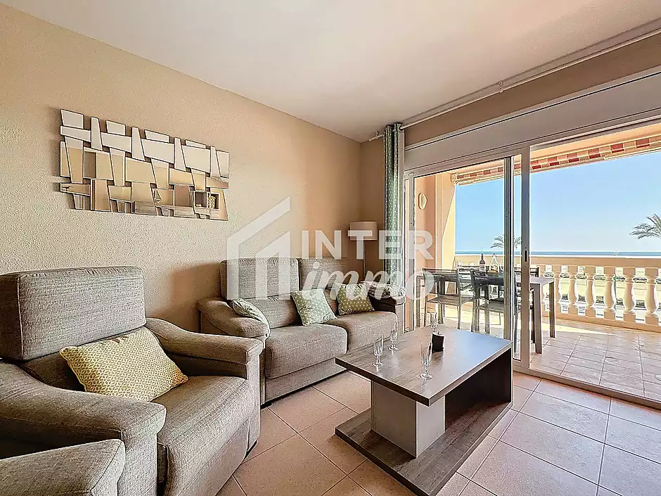 Frente a la gran playa de Empuriabrava: el Mediterráneo como horizonte - foto 7 de 32