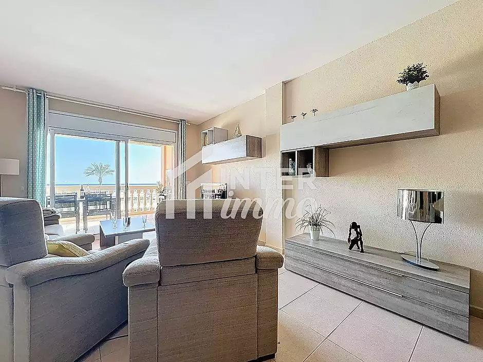 Frente a la gran playa de Empuriabrava: el Mediterráneo como horizonte - foto 8 de 32