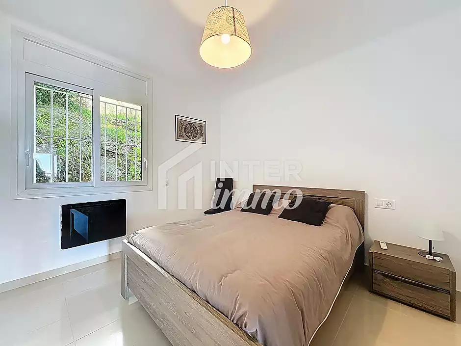 En venta pleno sur frente al Mediterráneo, entre el Far y Canyelles - foto 4 de 24