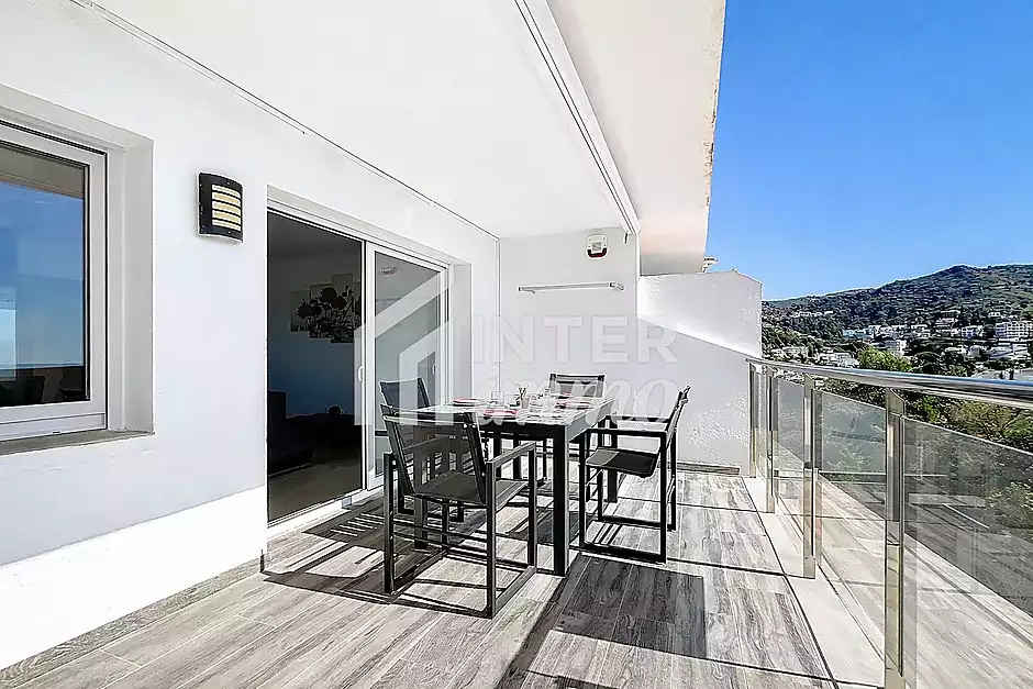 En venta pleno sur frente al Mediterráneo, entre el Far y Canyelles - foto 9 de 24