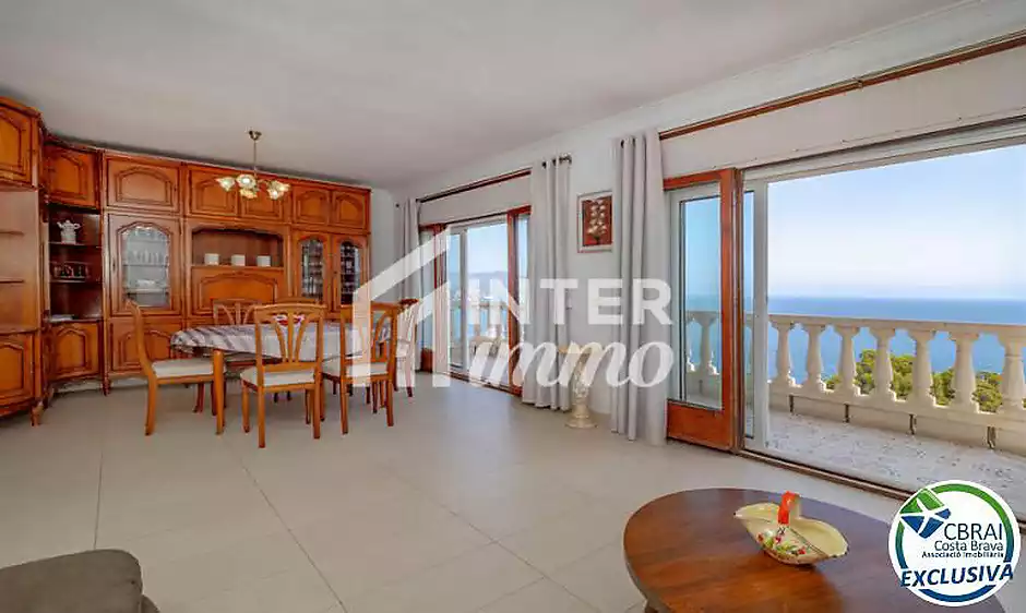 Exclusiva vila amb espectaculars vistes panoràmiques al mar a El Port de la Selva - foto 16 de 47