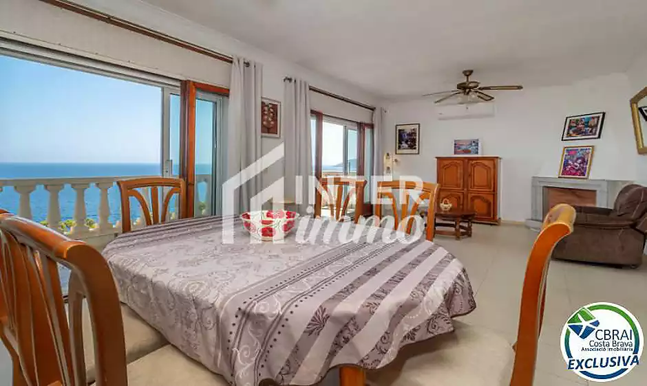 Exclusiva vila amb espectaculars vistes panoràmiques al mar a El Port de la Selva - foto 18 de 47