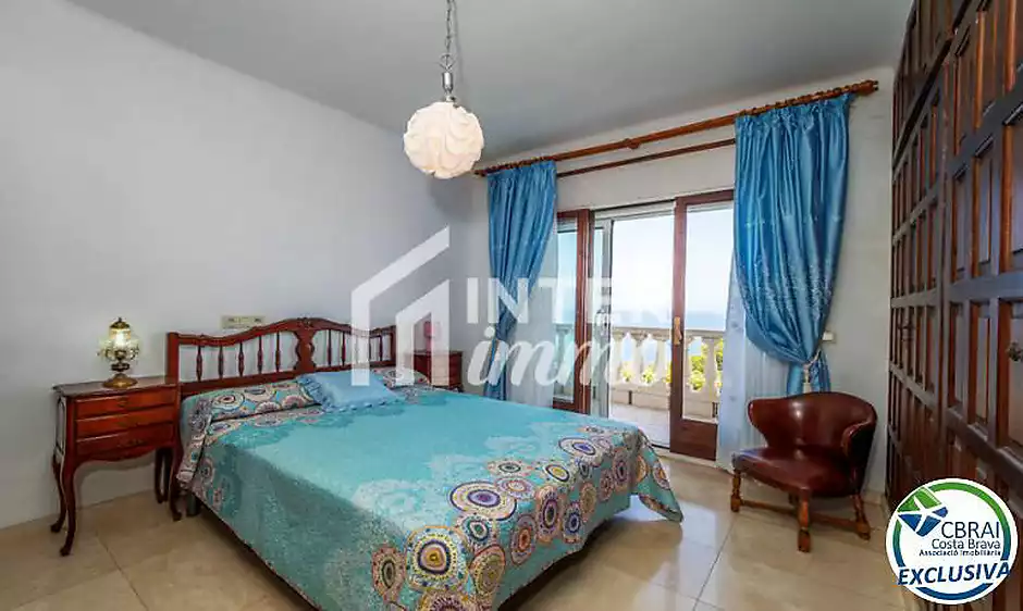 Exclusiva vila amb espectaculars vistes panoràmiques al mar a El Port de la Selva - foto 31 de 47