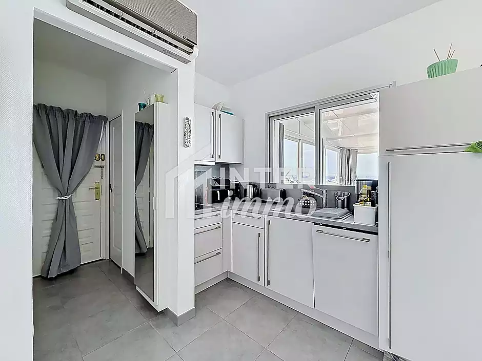 À vendre à Rosas – Studio rénové avec terrasse de 72 m² et vue panoramique sur la mer - photo 12 sur 25