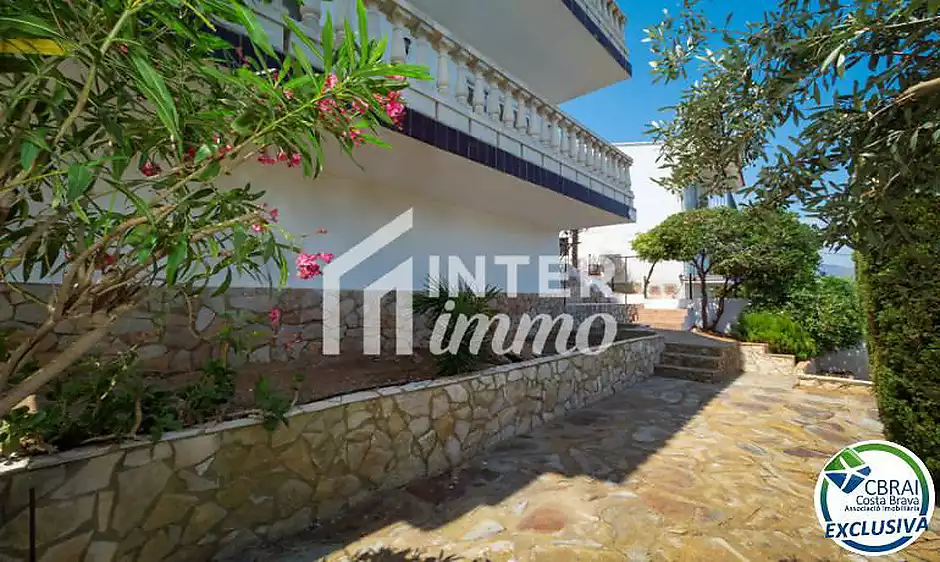 Villa exclusive avec des vues panoramiques spectaculaires sur la mer à El Port de la Selva - photo 5 sur 47