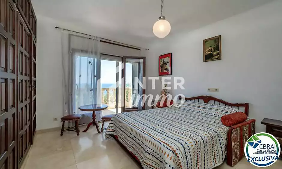 Villa exclusive avec des vues panoramiques spectaculaires sur la mer à El Port de la Selva - photo 32 sur 47