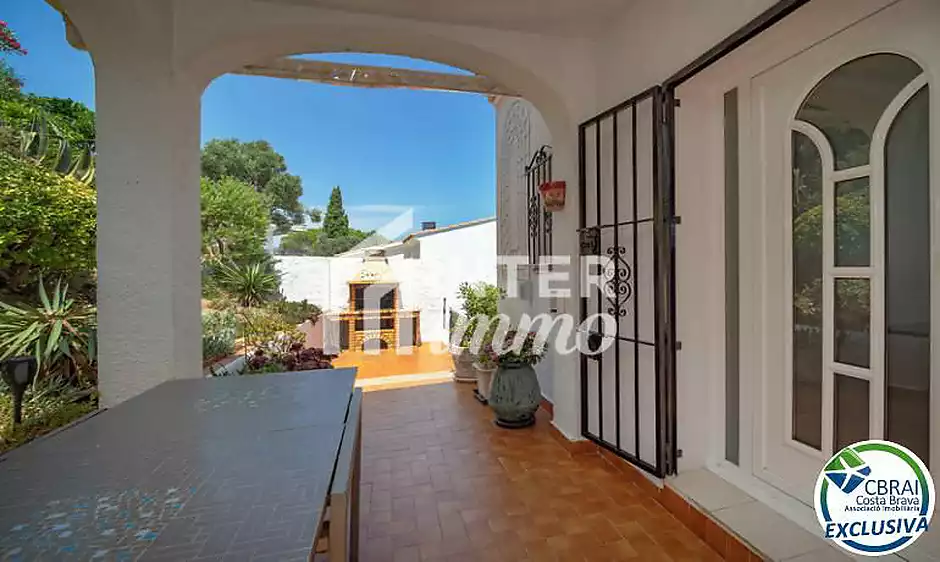 Villa exclusive avec des vues panoramiques spectaculaires sur la mer à El Port de la Selva - photo 41 sur 47