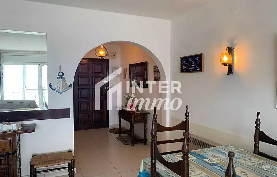 Incredible penthouse with sea view right in front of Segond Moll beach in Roses - photo 15 of 43