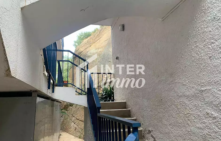 Incredible penthouse with sea view right in front of Segond Moll beach in Roses - photo 35 of 43