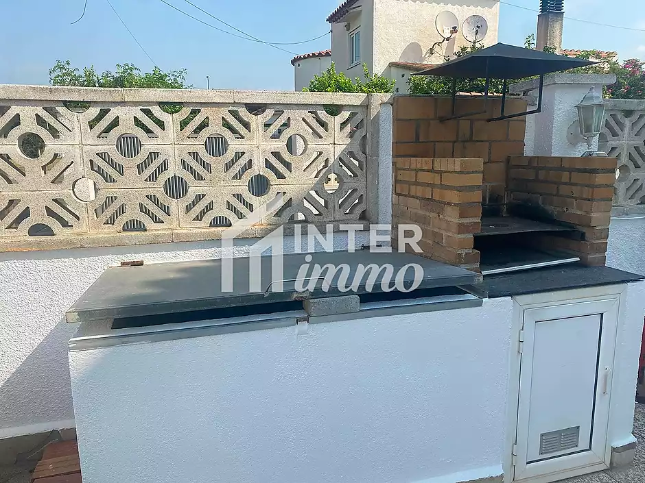 Casa de 3 habitacions amb piscina en zona tranquil&middot;la - foto 21 de 24
