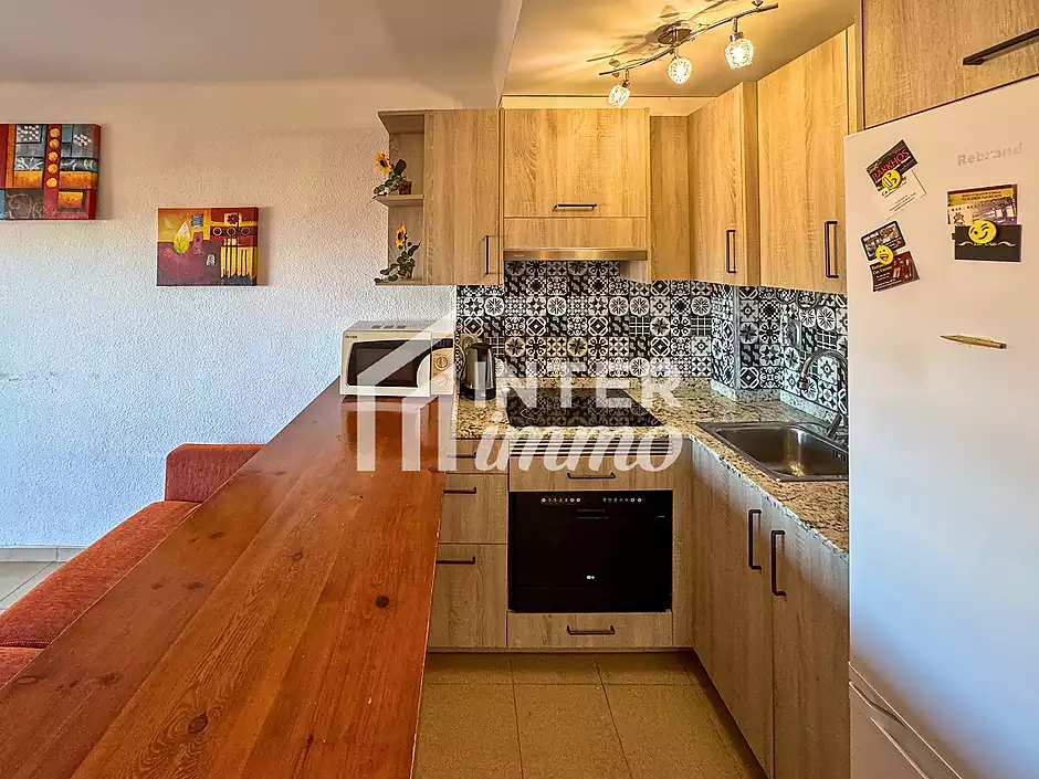 Charmant appartement 1 chambre avec vues panoramiques sur la baie de Roses - photo 9 sur 18