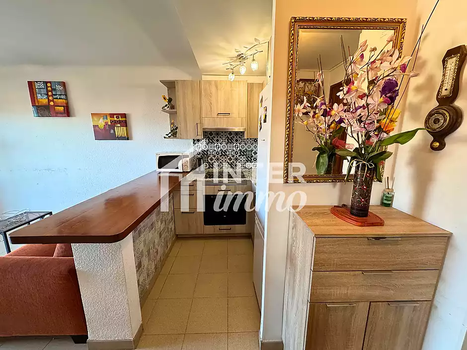Charmant appartement 1 chambre avec vues panoramiques sur la baie de Roses - photo 11 sur 18