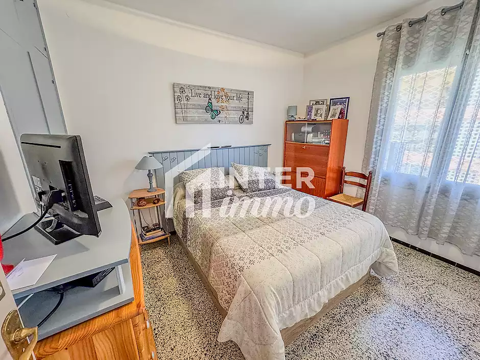 Acogedor apartamento de 2 habitaciones con terraza &mdash; Roses (Santa Margarita) - foto 10 de 21