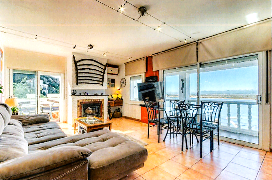 Magn&iacute;fica casa con vista panor&aacute;mica a la Bah&iacute;a de Roses + Licencia tur&iacute;stica - foto 9 de 21