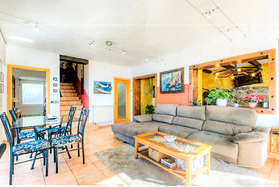 Magn&iacute;fica casa con vista panor&aacute;mica a la Bah&iacute;a de Roses + Licencia tur&iacute;stica - foto 10 de 21