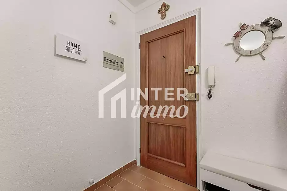 Charming apartment in the center of Roses, 200 m from the beach - photo 4 of 22