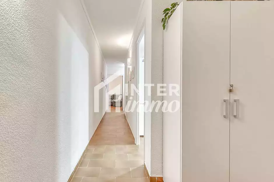 Charming apartment in the center of Roses, 200 m from the beach - photo 5 of 22