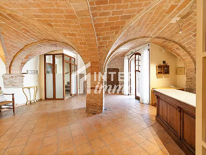 EXCLUSIVA MASIA DEL SEGLE XVI AMB LLICÈNCIA DE TURISME RURAL