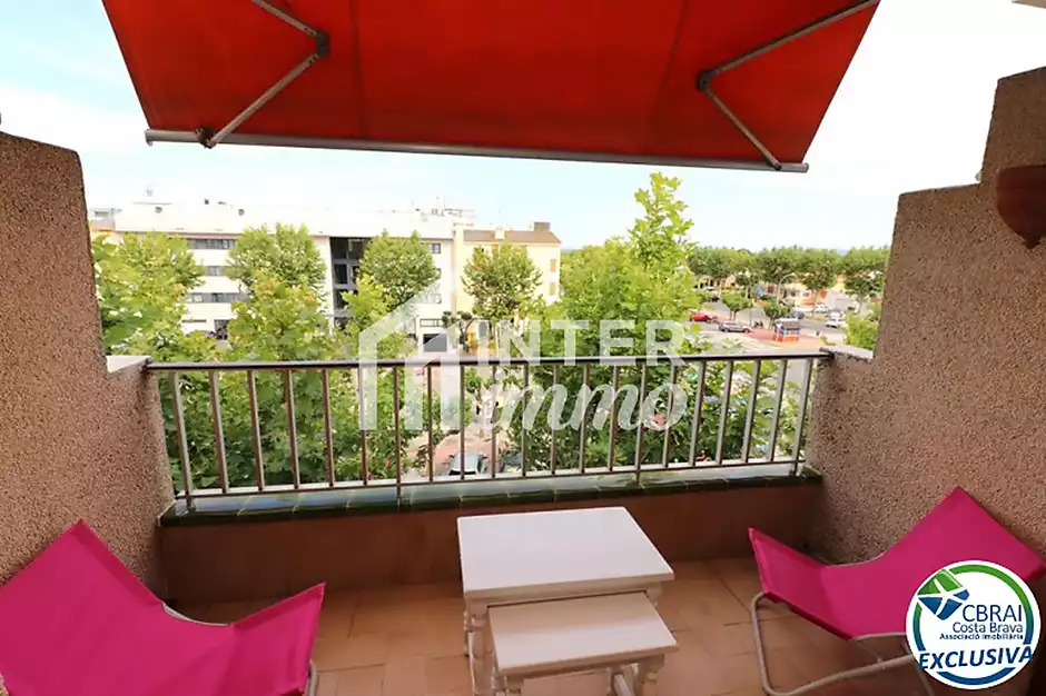 Preci&oacute;s i ampli apartament de dos dormitoris a prop de la platja - foto 6 de 19