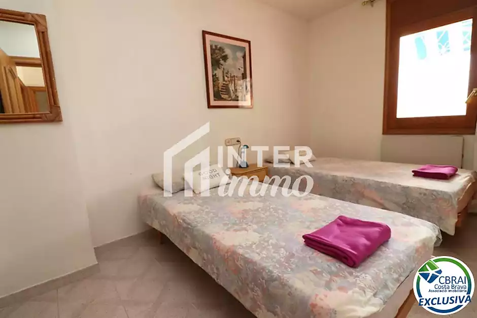 Preci&oacute;s i ampli apartament de dos dormitoris a prop de la platja - foto 14 de 19