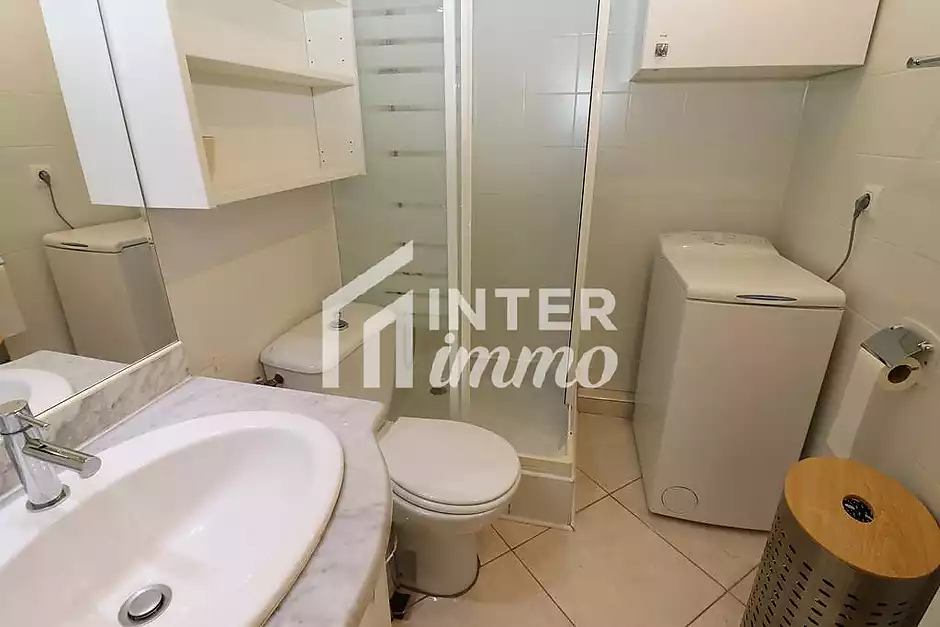 Encantador apartamento en venta en Empuriabrava con vistas al canal - foto 6 de 18