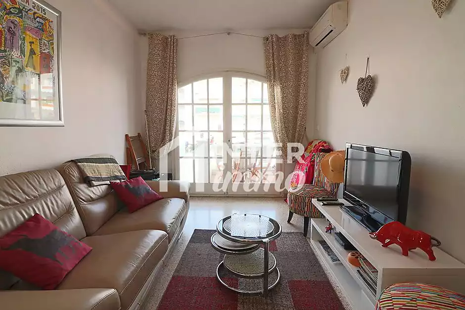 Townhouse with a private 10m x 3m mooring in Porto Fino, Empuriabrava - photo 5 of 17