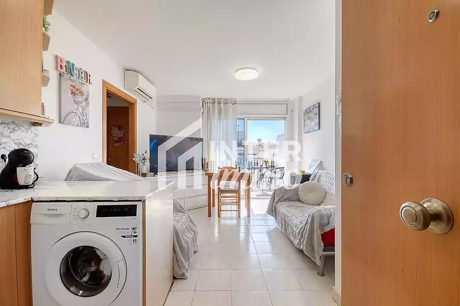 Bonic apartament a només 100 metres del mar a la zona de Salata - foto 6 de 25