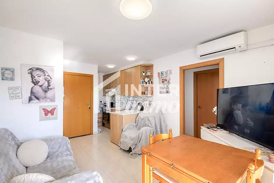 Bonic apartament a només 100 metres del mar a la zona de Salata - foto 8 de 25