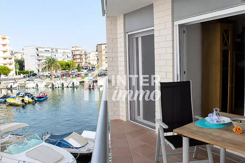 Appartement avec vue sur le canal, Santa Margarita, Roses - photo 1 sur 15