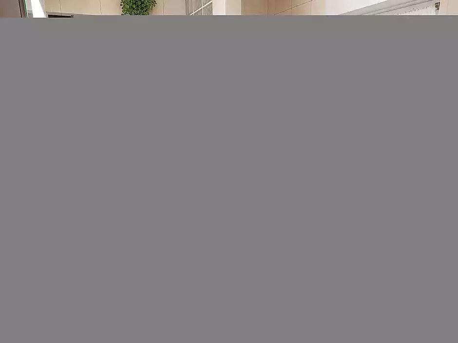 Vil·la amb caràcter, parcel·la de 500 m² i amarratge privat a Empuriabrava - foto 12 de 33