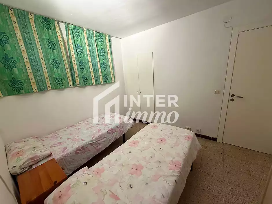 Amplio y luminoso apartamento situado a pocos pasos de la playa, ideal para disfrutar del mar y de t - foto 31 de 40