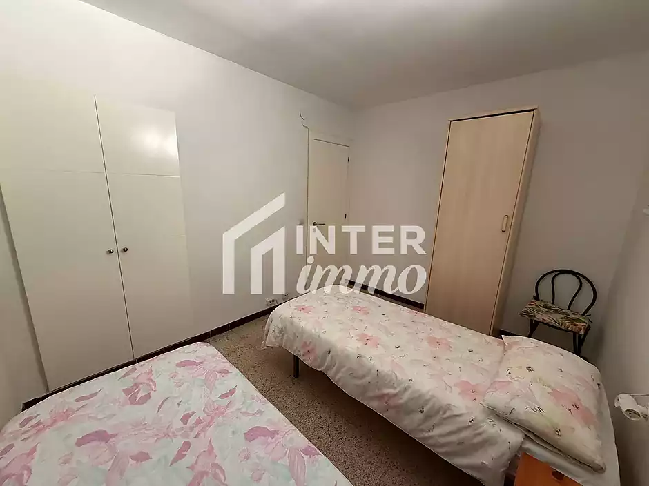 Amplio y luminoso apartamento situado a pocos pasos de la playa, ideal para disfrutar del mar y de t - foto 32 de 40