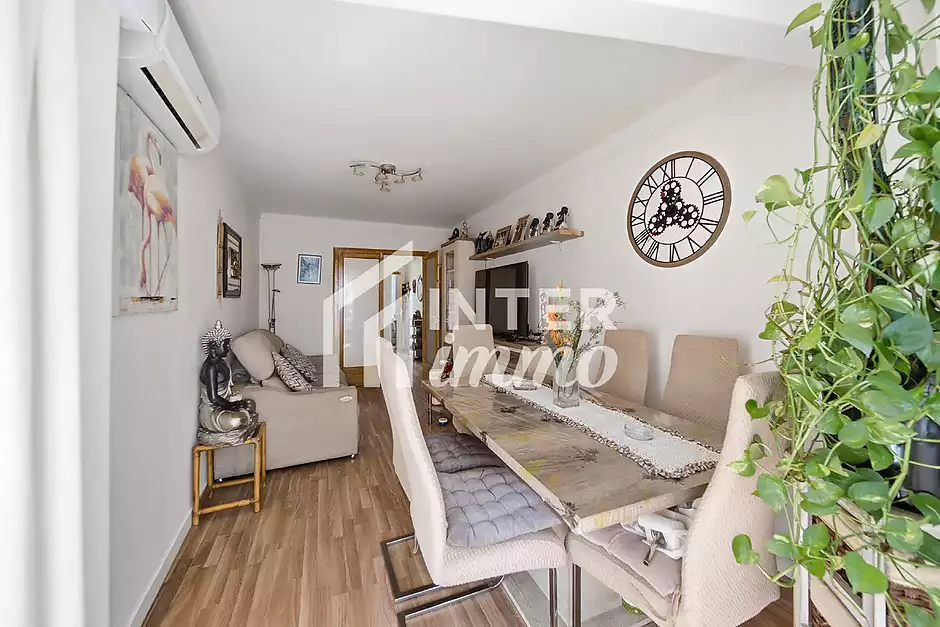 Appartement en plein centre-ville, &agrave; seulement 250 m&egrave;tres de la plage - photo 8 sur 34